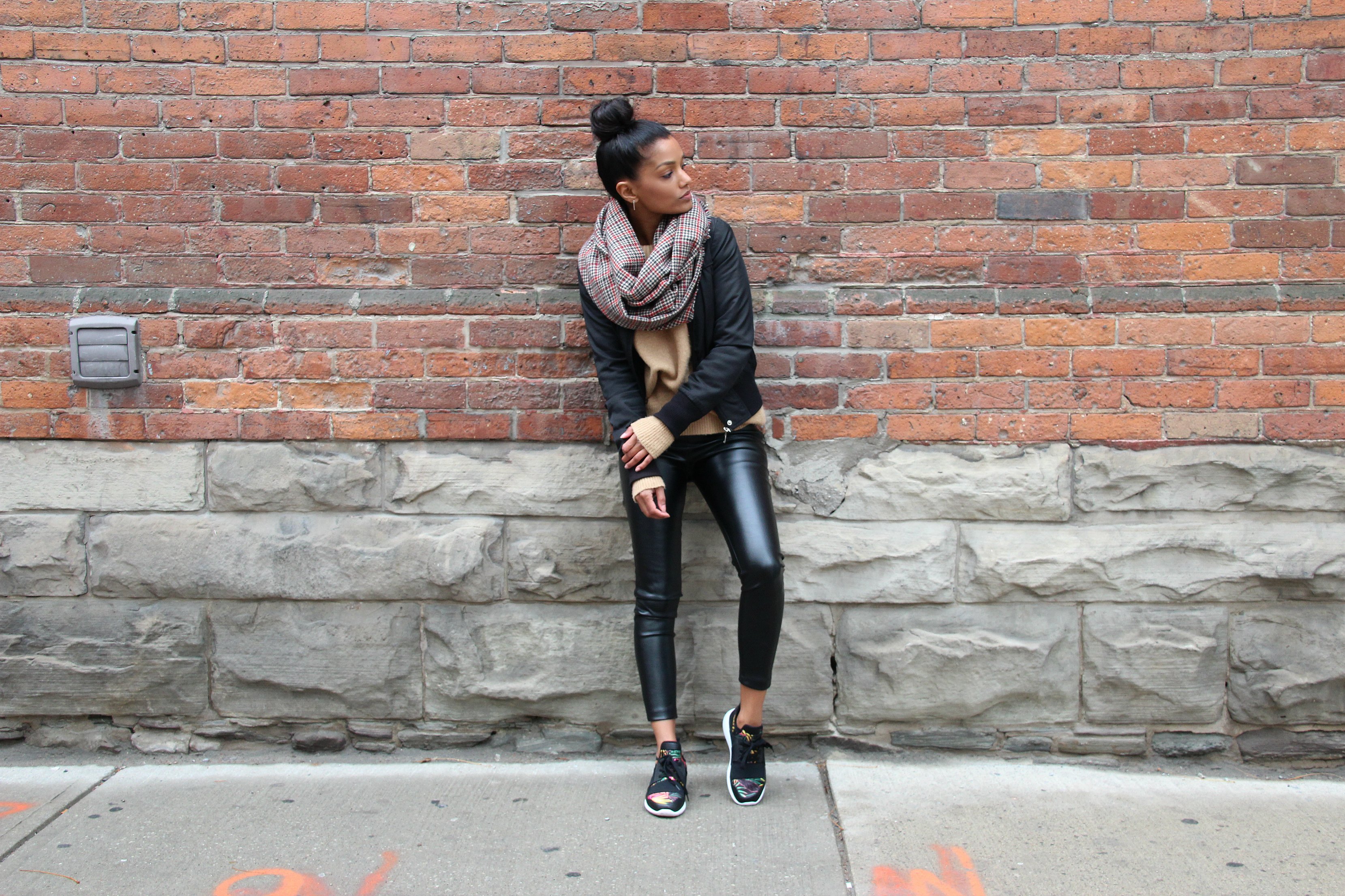 10 new ways to style faux leather leggings